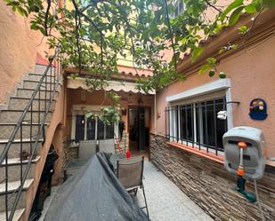 Exterior view of Single-family semi-detached for sale in  Barcelona Capital