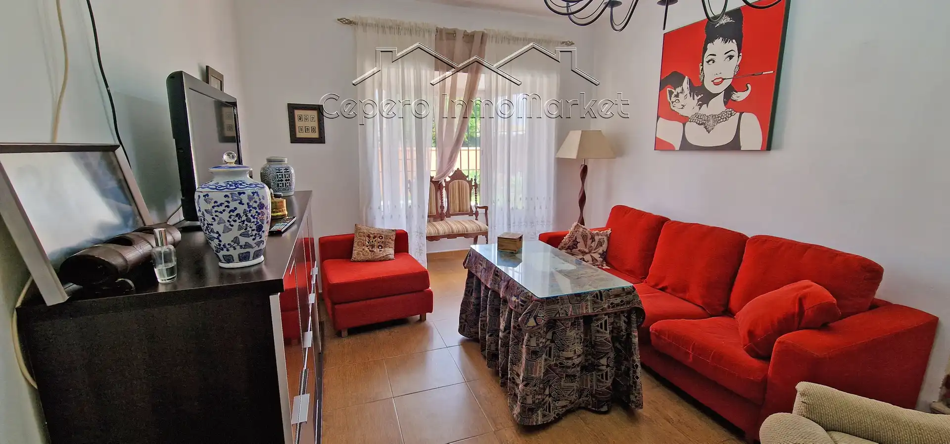 Sala d'estar de Casa o xalet en venda en El Puerto de Santa María amb Aire condicionat, Jardí privat i Piscina