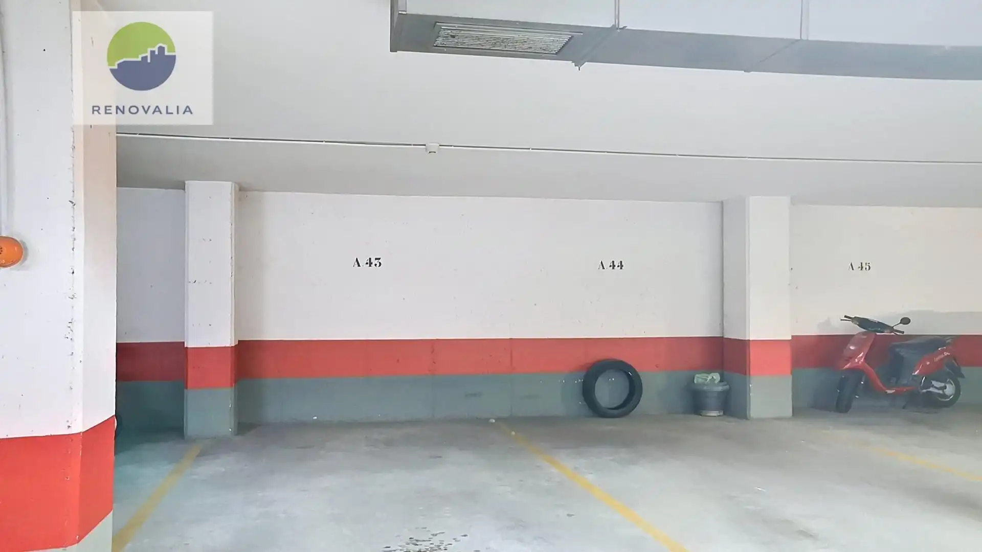 Parkplatz von Wohnung zum Verkauf in Granada mit Klimaanlage, Heizung und Terrasse