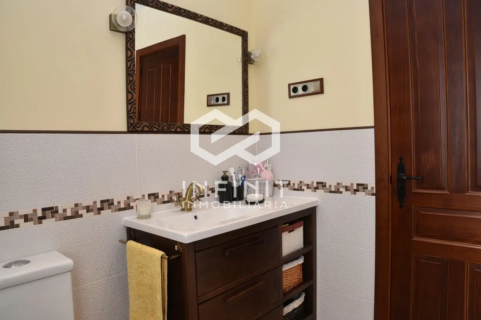 Bathroom of Houses for sale in Ribatejada, Madrid