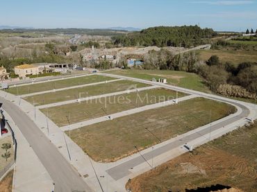 Terrenos y solares en venta en Passeig de Mossèn Lluís Constans