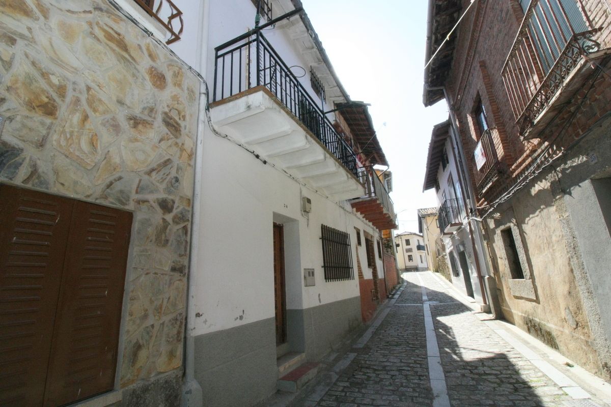 Exterior view of House or chalet for sale in Santa Cruz del Valle  with Furnished and Balcony