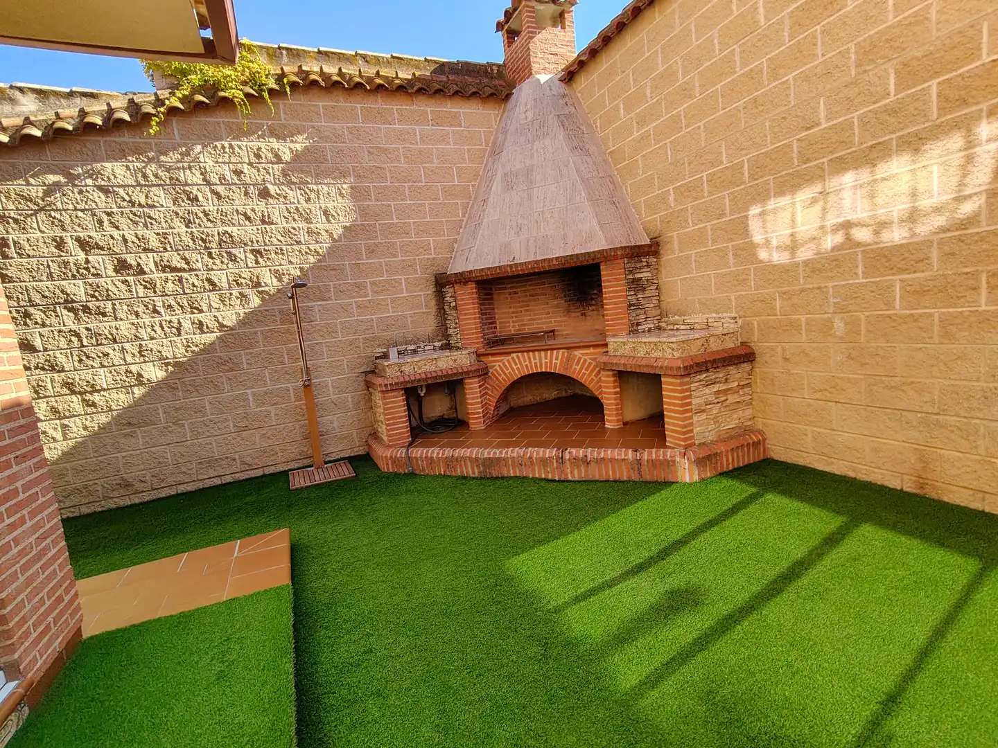 Terrassa de Casa o xalet en venda en Herencia amb Aire condicionat, Calefacció i Piscina
