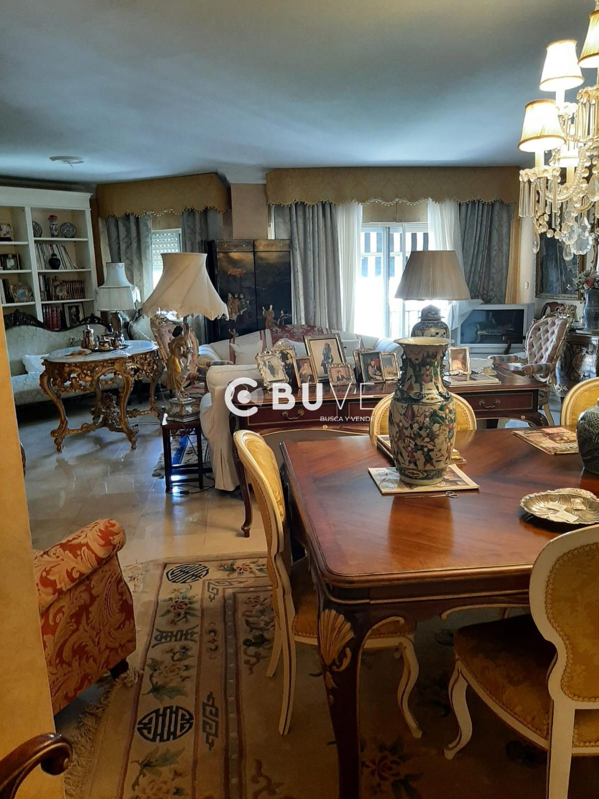 Sala d'estar de Pis en venda en  Sevilla Capital amb Aire condicionat i Terrassa