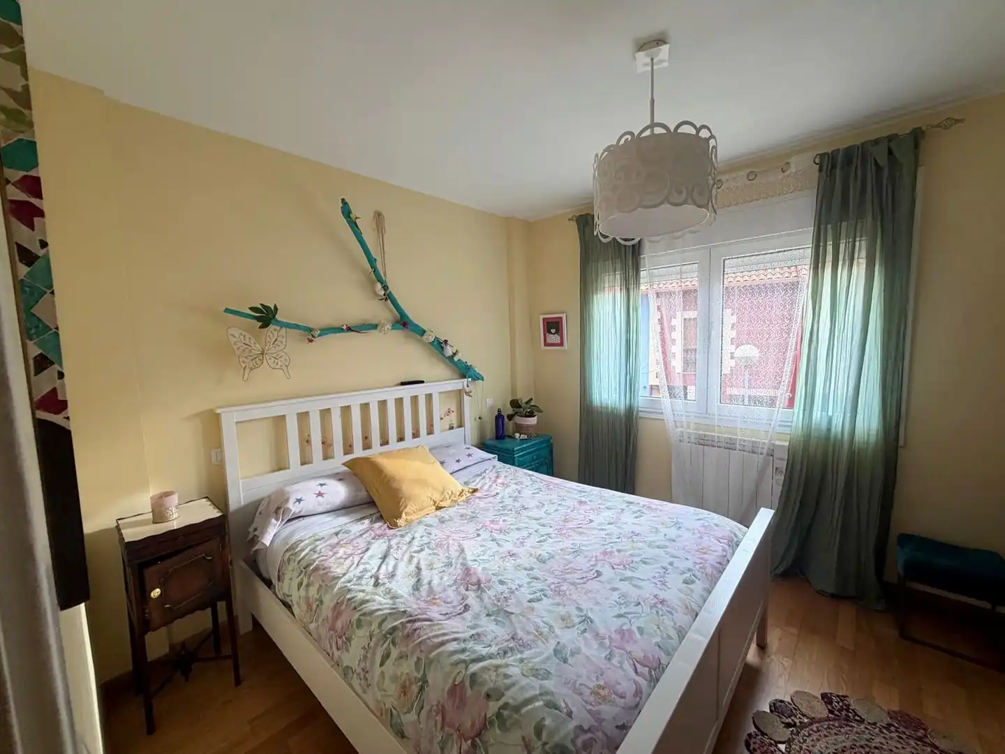 Dormitori de Casa adosada en venda en Piélagos amb Calefacció, Jardí privat i Parquet