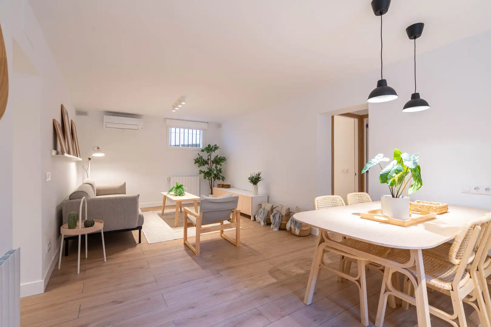 Living room of Flat for rent in Madrid  with Heating, Furnished and Oven