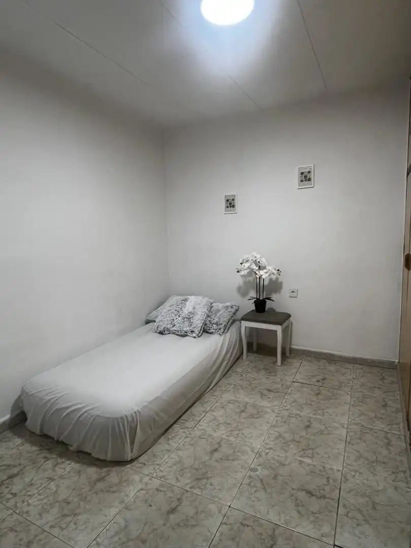 Bedroom of Flat for sale in Reus