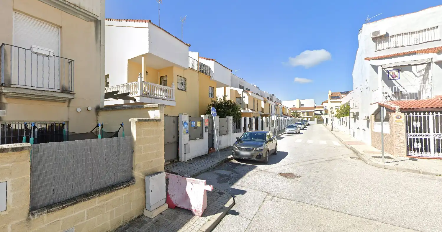 Vista exterior de Casa o xalet en venda en Gines