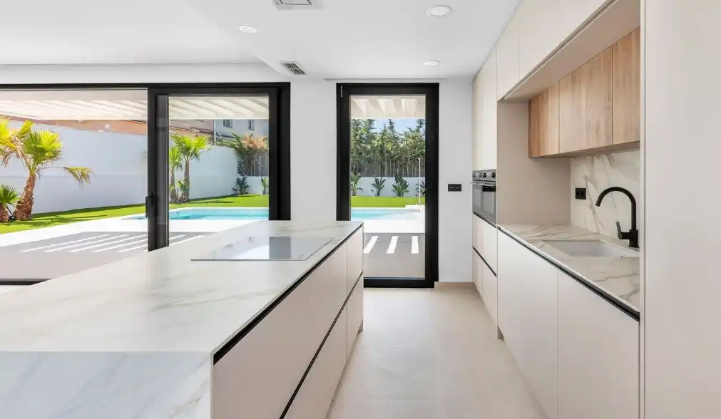 Kitchen of Houses for sale in Torrevieja  with Air Conditioner, Private garden and Terrace