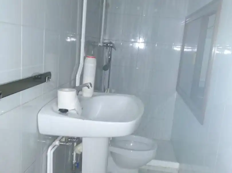 Baño de Trastero de alquiler en Lugo