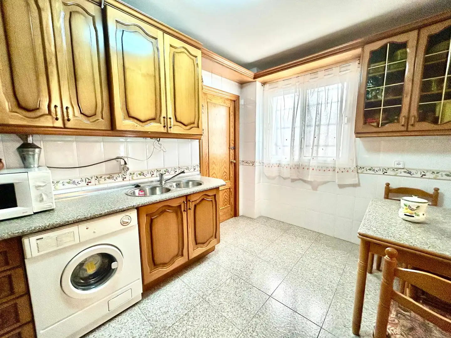 Cocina de Casa adosada en venta en Paterna del Río con Calefacción, Terraza y Trastero