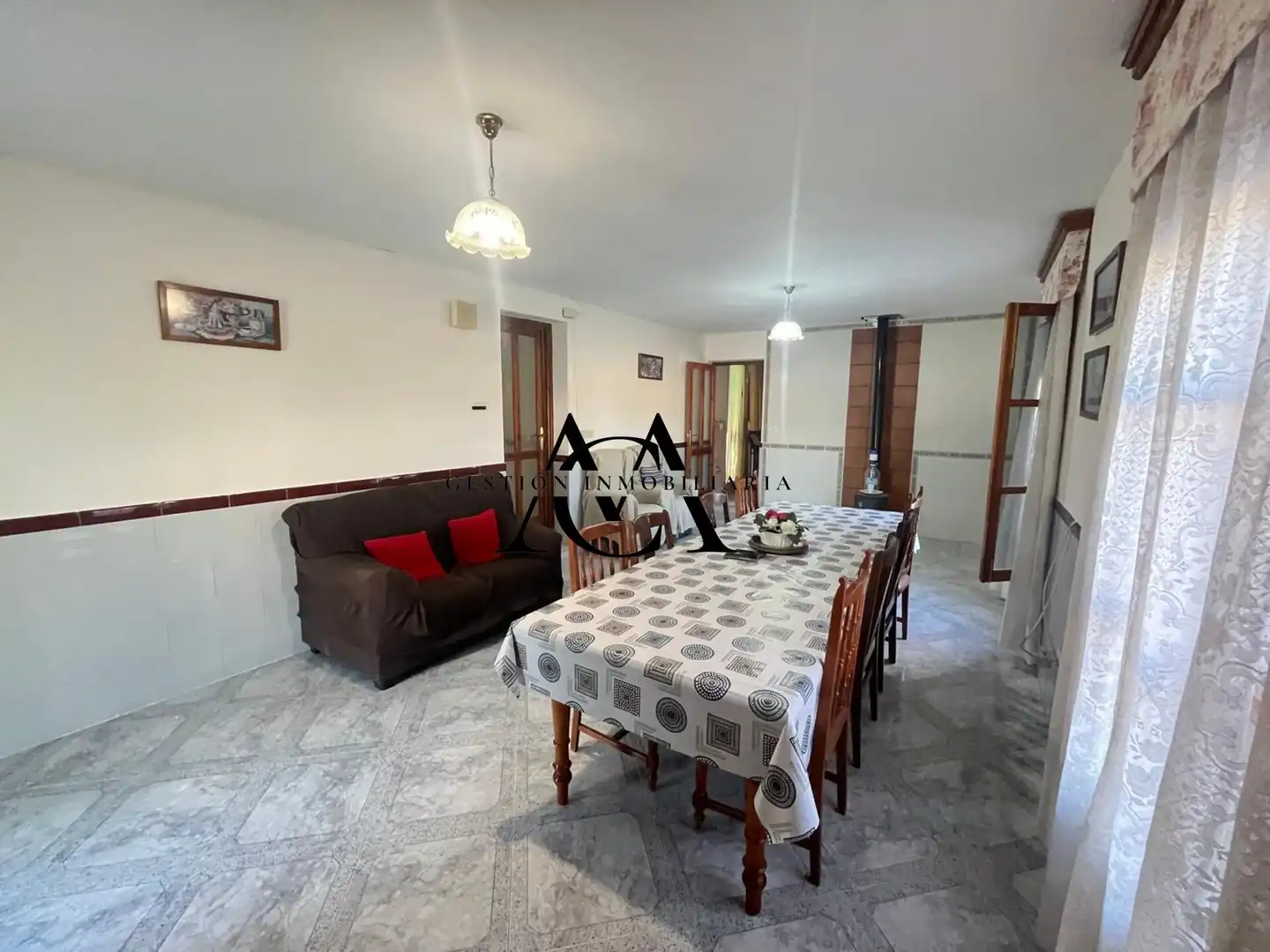 Comedor de Casa o chalet en venta en Lucena con Terraza y Amueblado