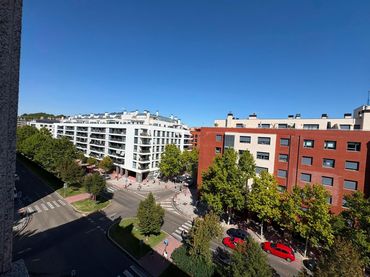 Apartament amb piscina de lloguer a Calle M.STO DOMINGO SILOS
