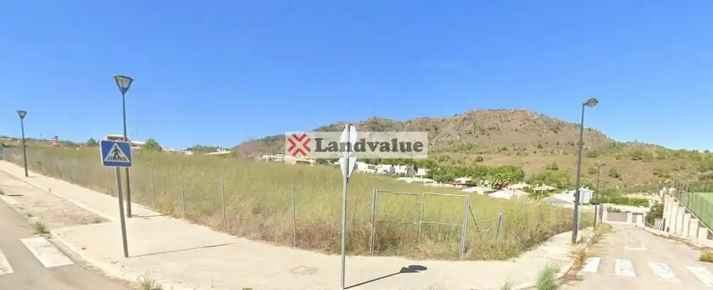 Terrenos y solares en venta en Carrer de Berenguer D'Àger
