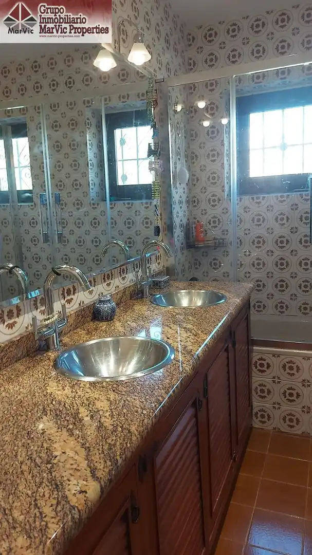 Badezimmer von Country house zum Verkauf in Benifato mit Terrasse