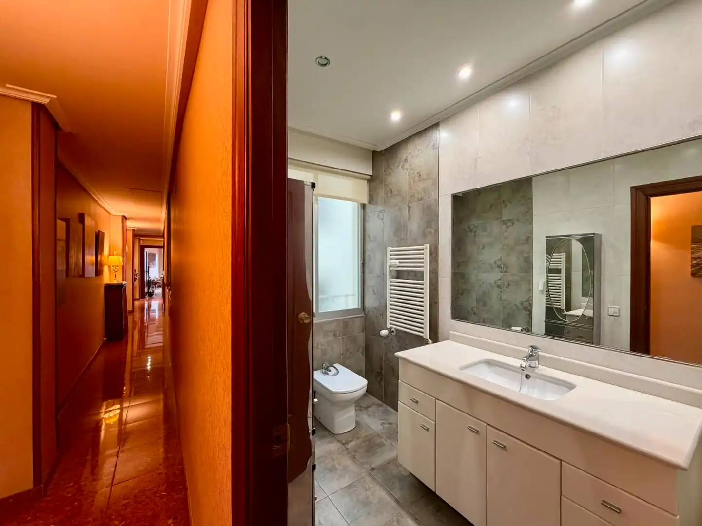 Bathroom of Flat for sale in  Logroño  with Heating