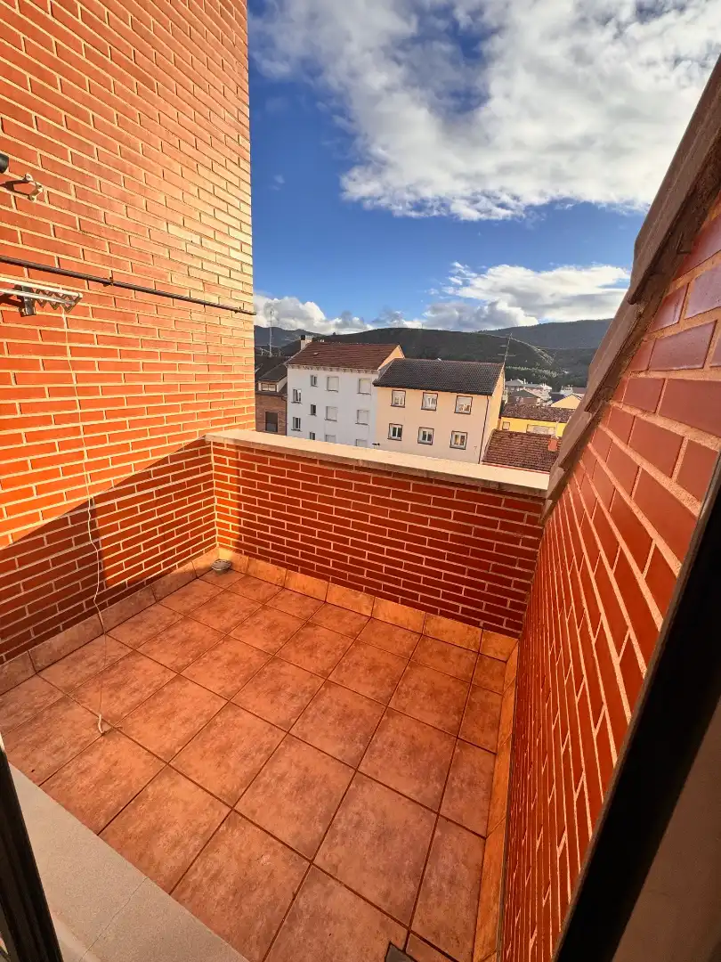 Terraza de Apartamento en venta en Sabiñánigo con Calefacción, Terraza y Trastero