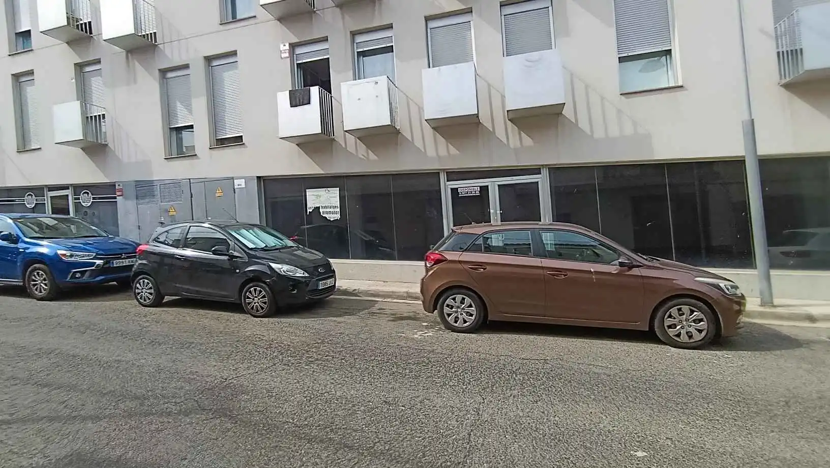 Local comercial en venda a A-27