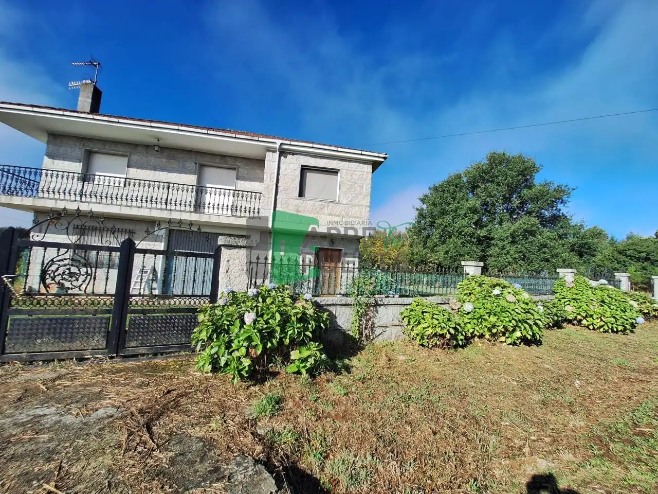 Vista exterior de Casa o chalet en venta en Xunqueira de Ambía con Calefacción, Jardín privado y Trastero