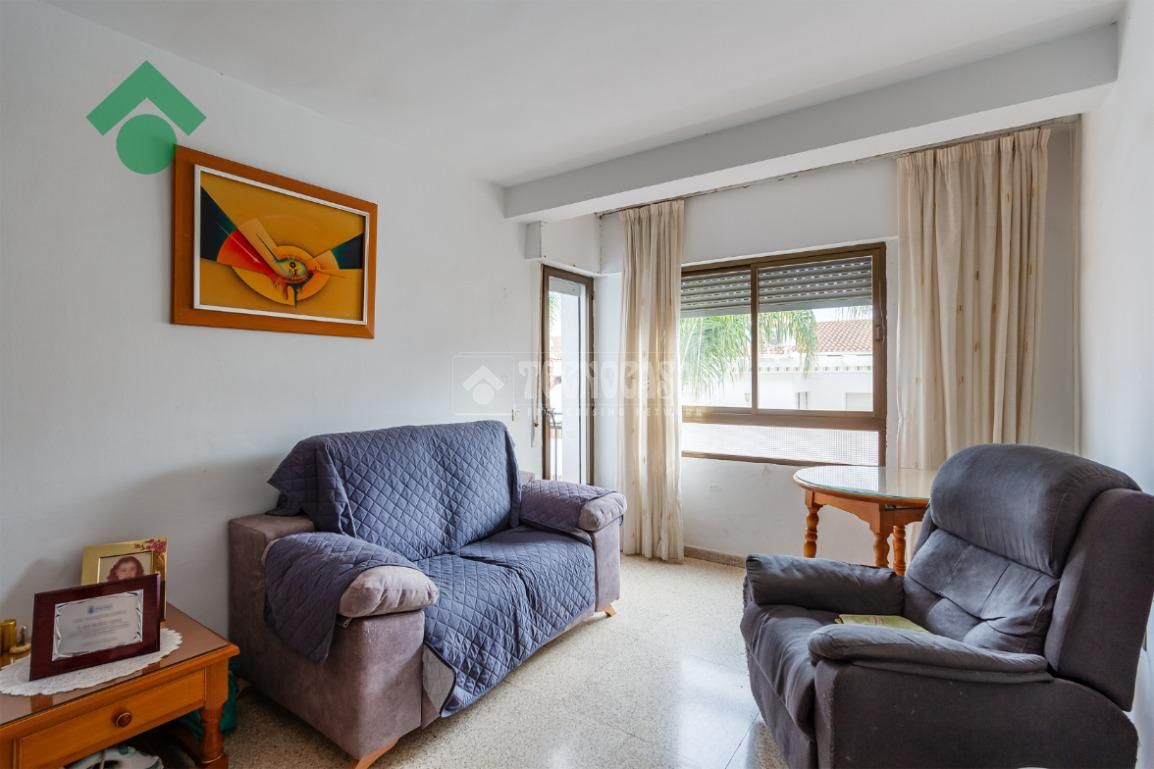 Sala d'estar de Pis en venda en Almuñécar amb Aire condicionat i Balcó