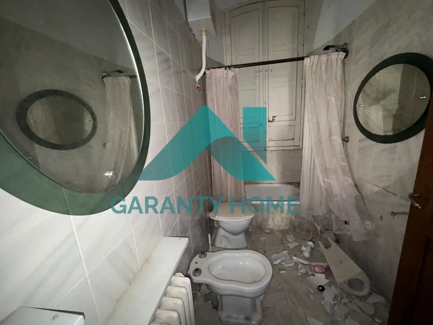 Badezimmer von Gebäude zum Verkauf in Cáceres