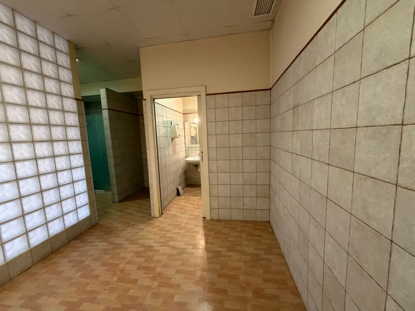 Baño de Local de alquiler en Granollers con Aire acondicionado y Alarma