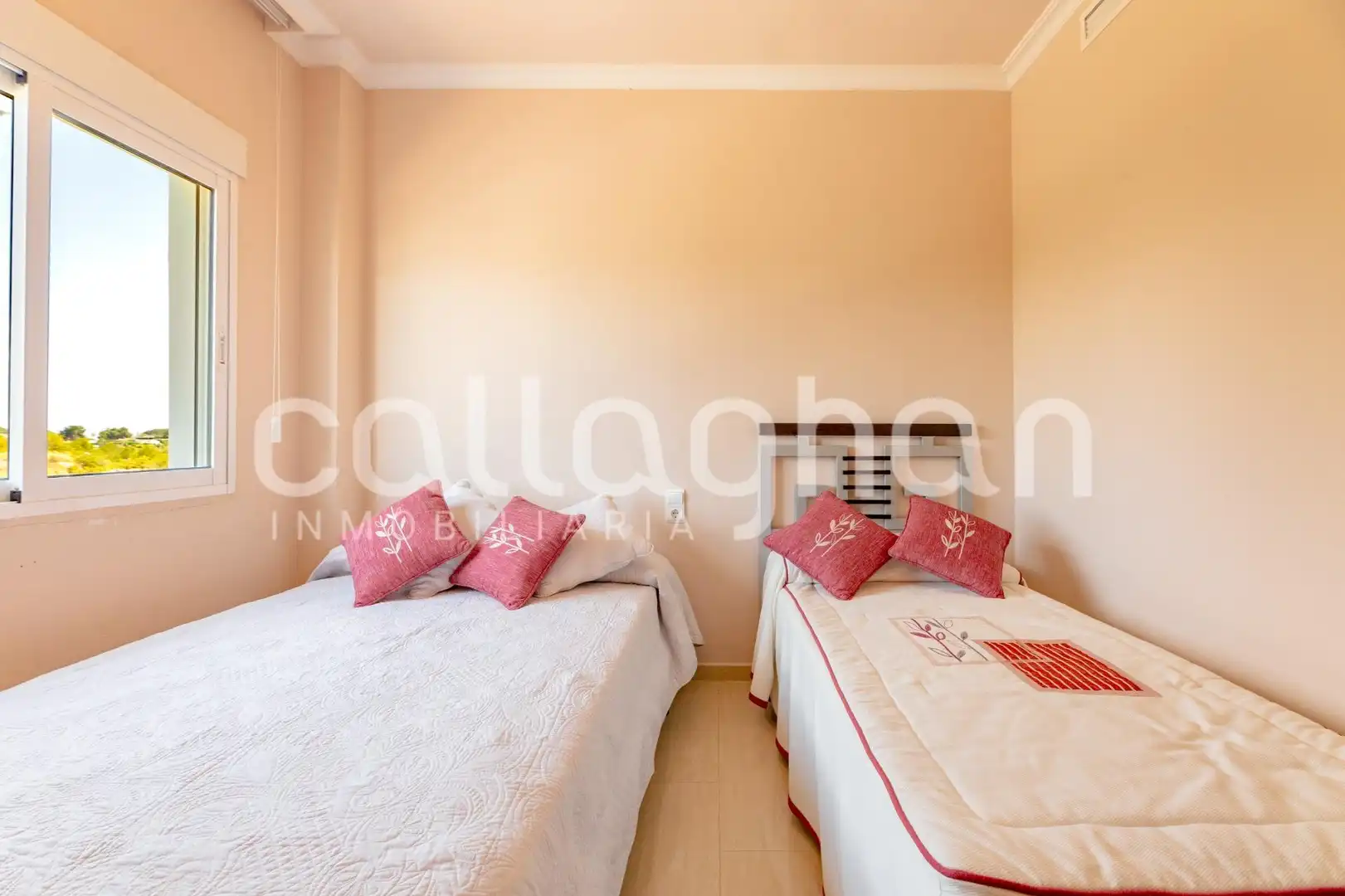 Habitación de Casa o chalet en venta en Llíria con Aire acondicionado, Jardín privado y Terraza