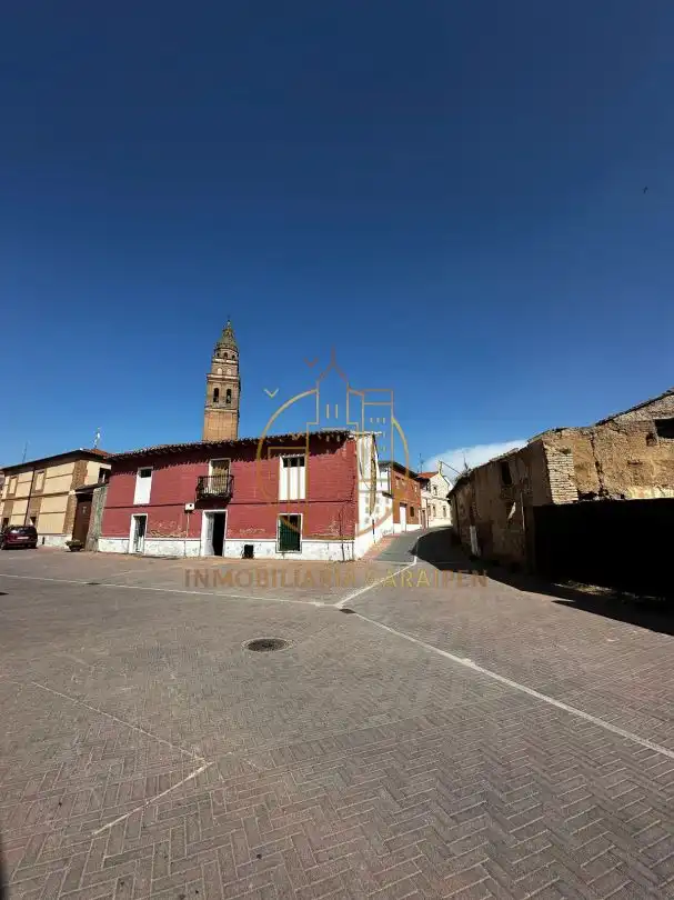Exterior view of Houses for sale in Alaejos  with Private garden and Balcony