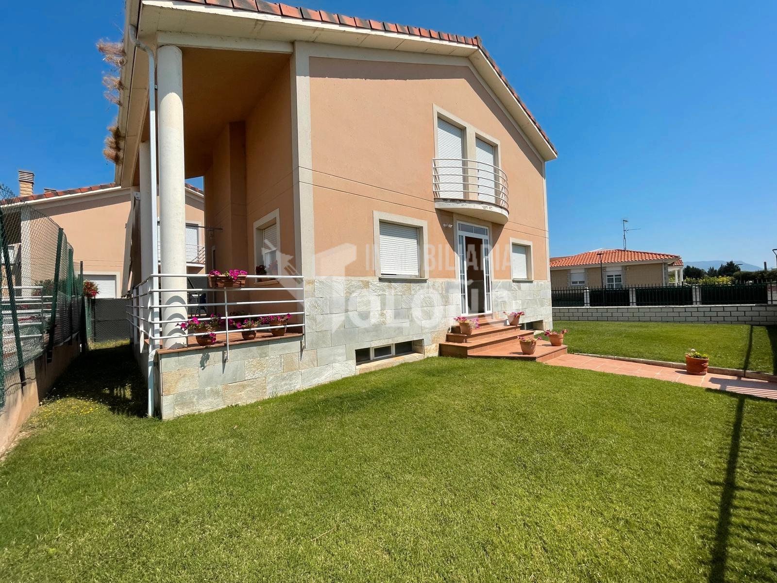 Exterior view of House or chalet for sale in Casalarreina  with Heating, Private garden and Parquet flooring