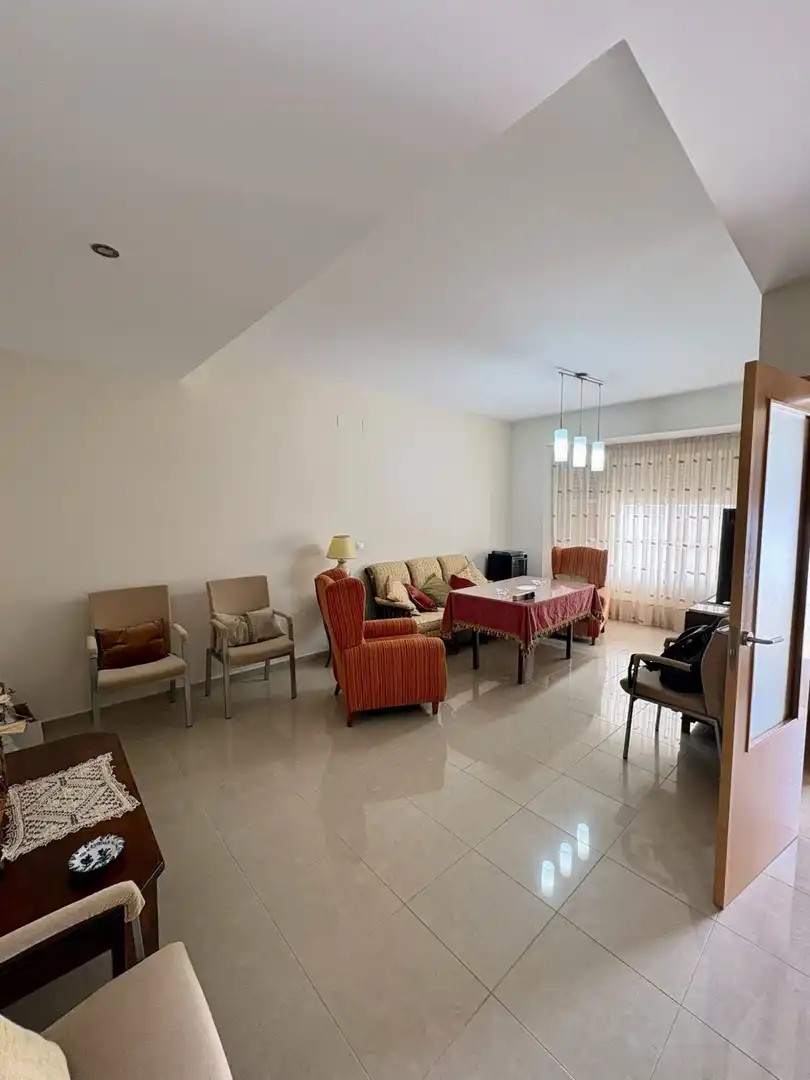 Sala d'estar de Casa o xalet en venda en Gerena amb Aire condicionat, Calefacció i Terrassa