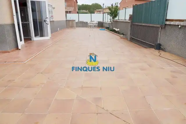 Terrace of Houses for sale in Centre