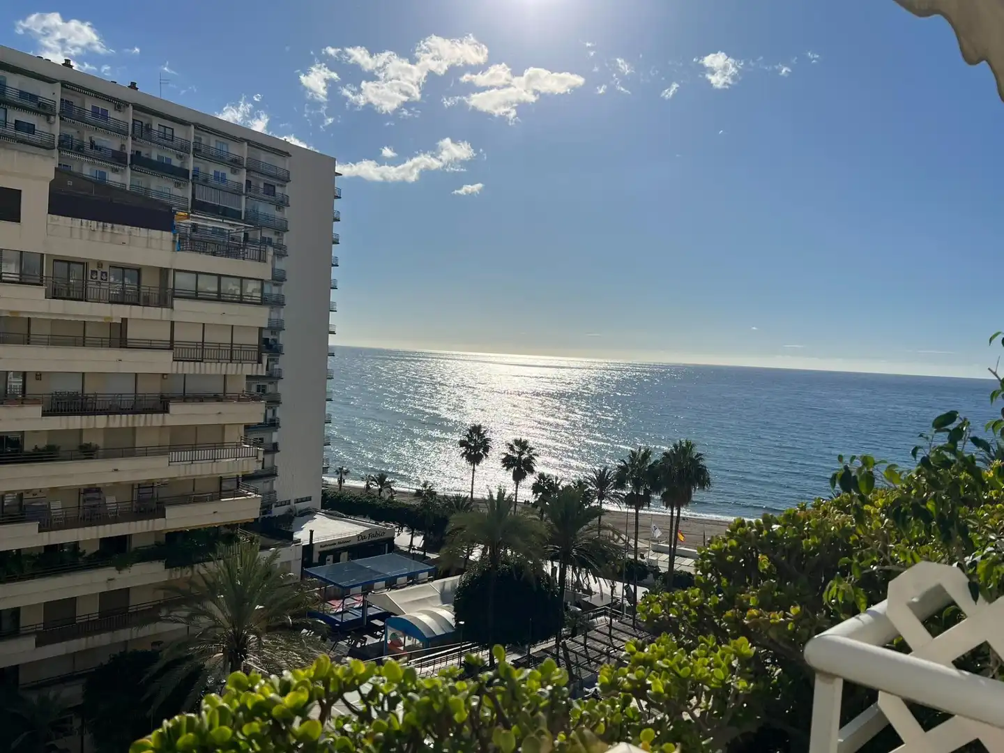Außenansicht von Wohnungen zur Miete in Marbella mit Klimaanlage, Heizung und Terrasse