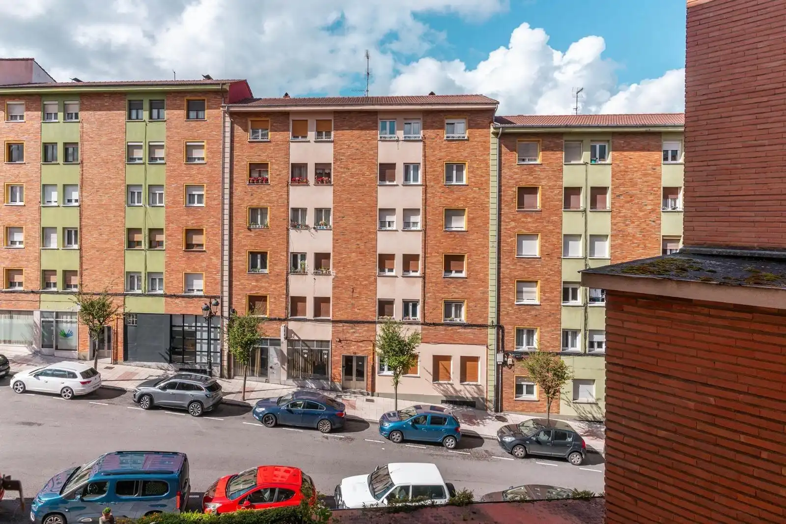 Vista exterior de Apartament en venda en Oviedo  amb Calefacció i Moblat