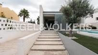 Vista exterior de Casa o xalet en venda en Riba-roja de Túria amb Aire condicionat, Calefacció i Jardí privat
