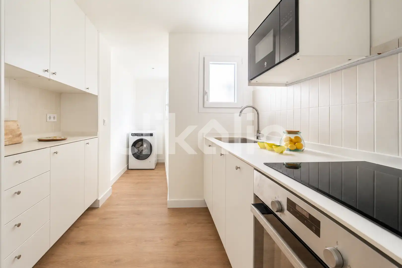 Küche von Wohnung zum Verkauf in Madrid mit Klimaanlage, Heizung und Privatgarten