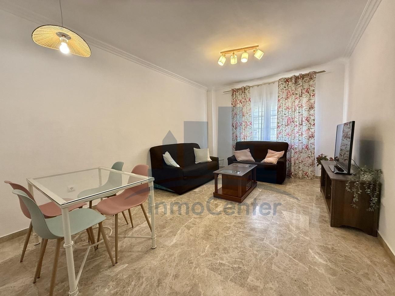 Sala d'estar de Pis de lloguer en Badajoz Capital amb Calefacció i Moblat