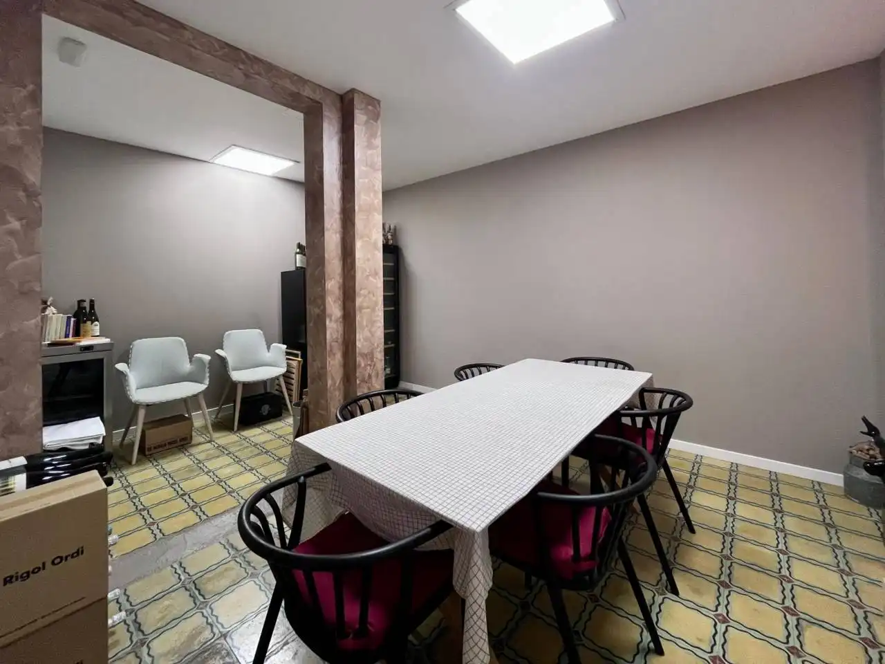 Esszimmer von Geschaftsraum zur Miete in Sant Sadurní d'Anoia mit Klimaanlage