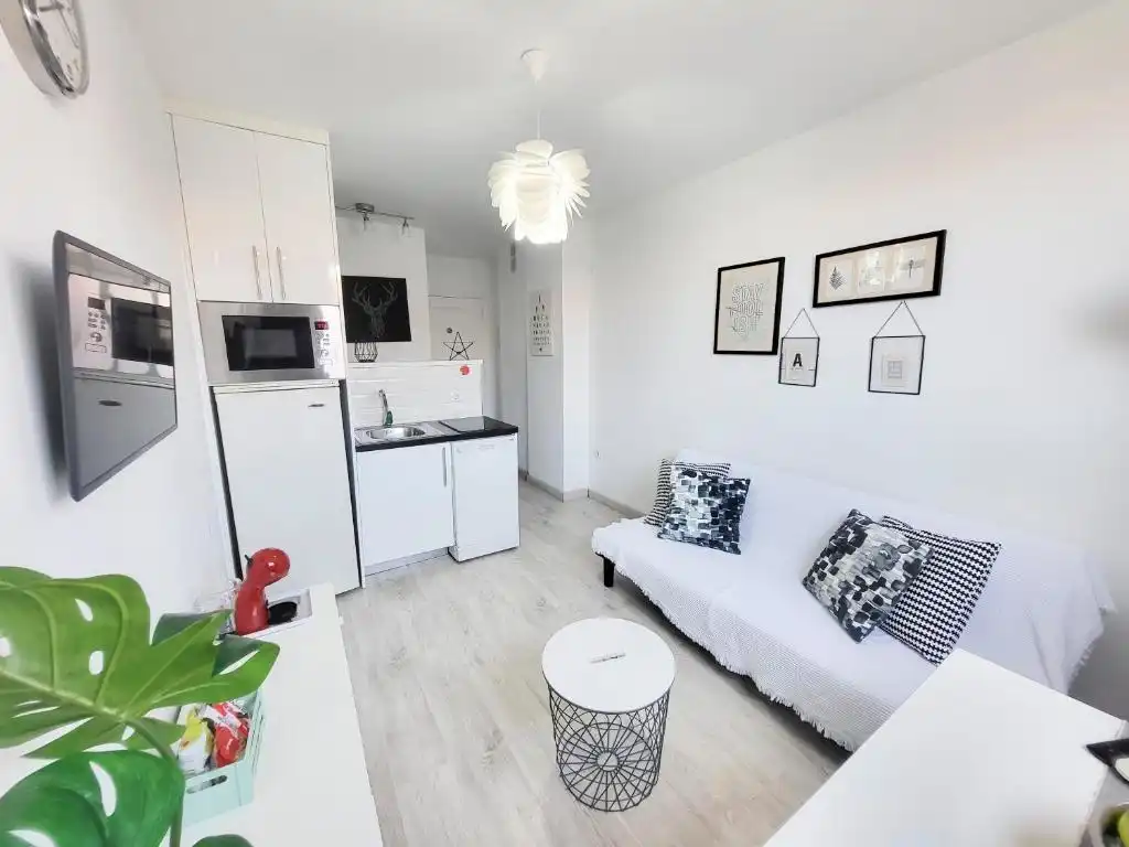 Sala de estar de Apartamento en venta en Arona con Aire acondicionado, Trastero y Amueblado