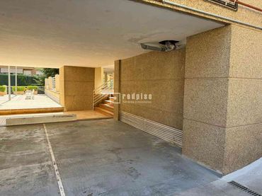 Einzelparkplatz zum Verkauf in Casa Amarilla
