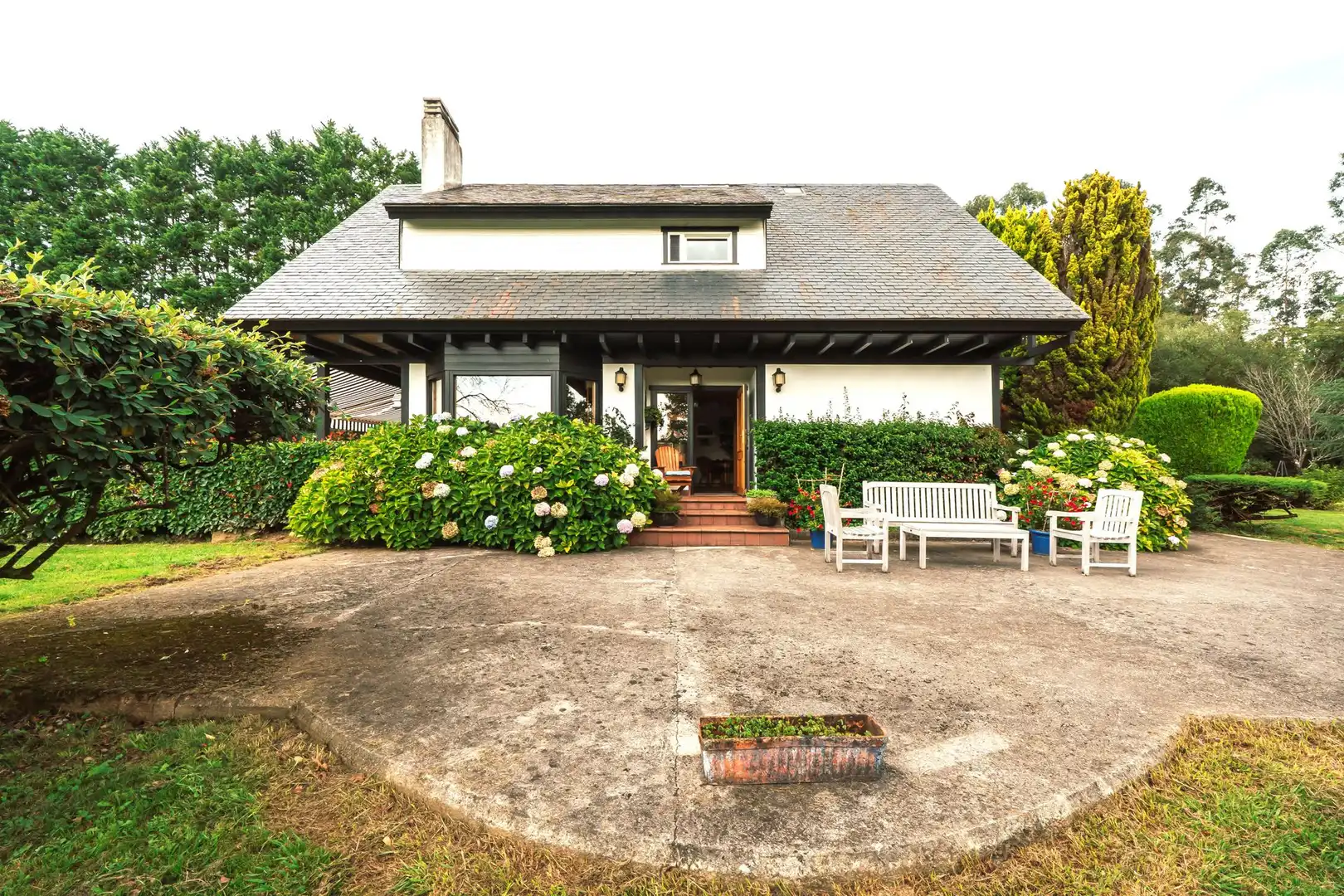 Vista exterior de Casa o chalet en venta en Fruiz con Aire acondicionado, Calefacción y Jardín privado