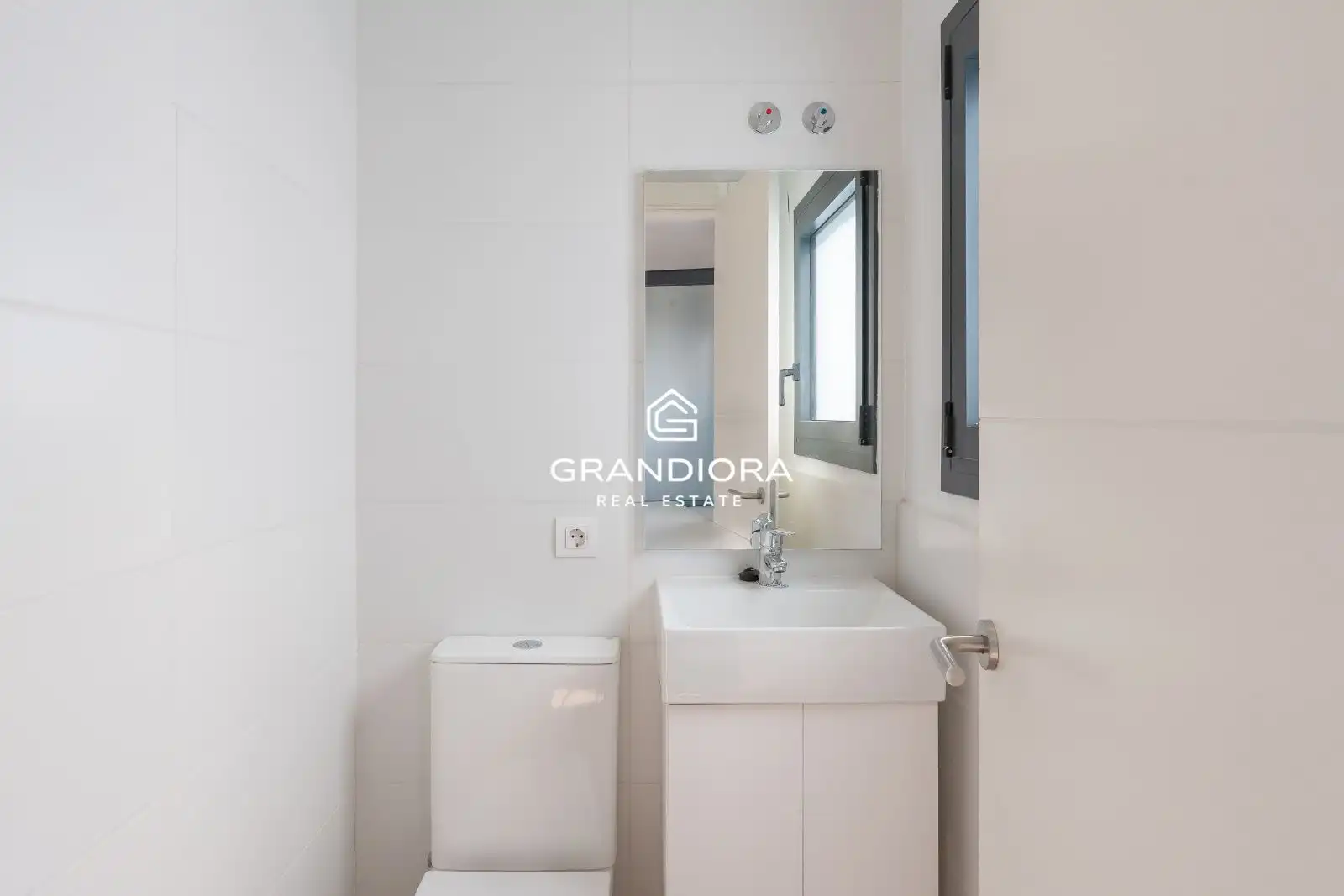 Penthouse mit Pool zum Verkauf in Calle de les Carolines 25, imagen 37