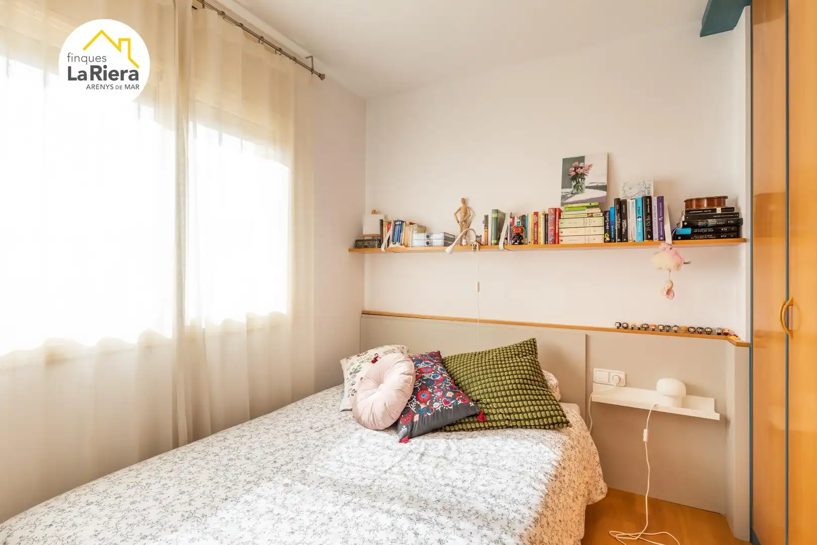 Dormitori de Casa o xalet en venda en Arenys de Munt amb Calefacció, Terrassa i Traster