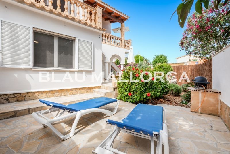 Exterior view of Single-family semi-detached for sale in Manacor