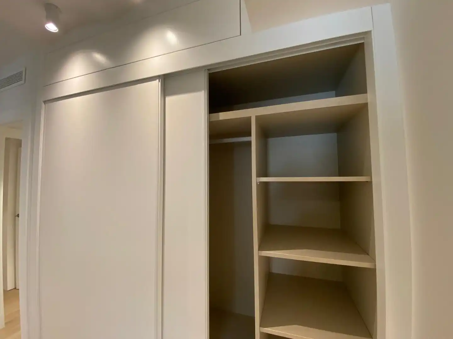 Flat for rent in Gonzalez Adalid, 10, La Catedral