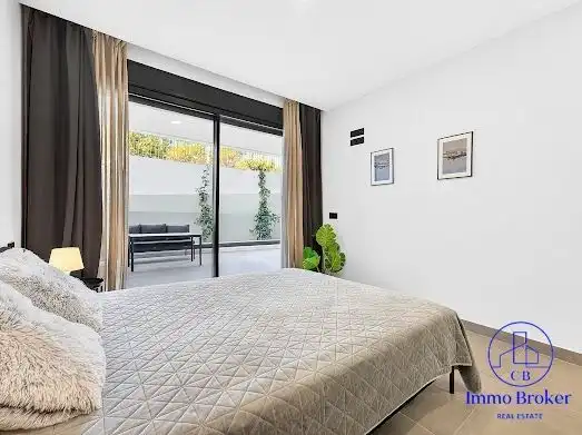 Habitación de Piso en venta en Adeje con Aire acondicionado, Trastero y Amueblado