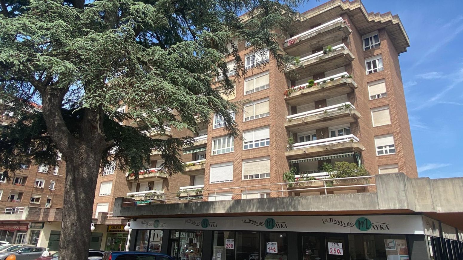 Exterior view of Flat to rent in Medio Cudeyo  with Private garden, Storage room and Furnished