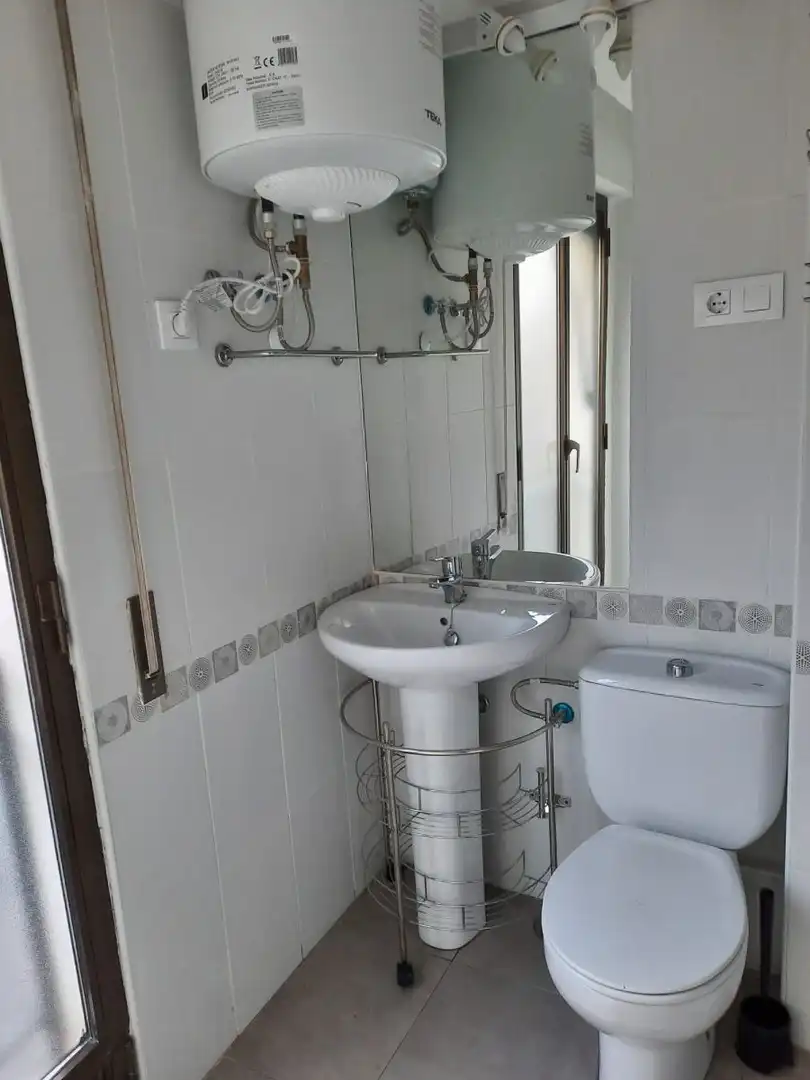 Bathroom of Apartments for rent in Villaviciosa de Odón  with Furnished