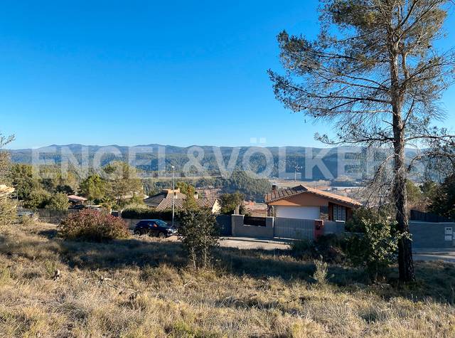 Terreno residencial en Venta en Carrer Serrat Ferrer en Avinyó