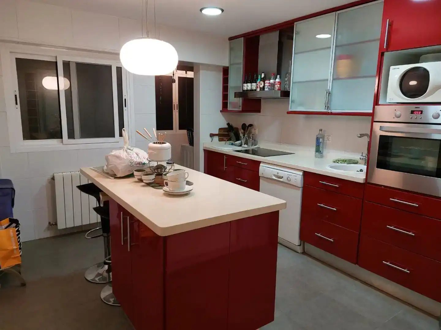 Kitchen of Flat for rent in  Valencia Capital  with Air Conditioner and Balcony