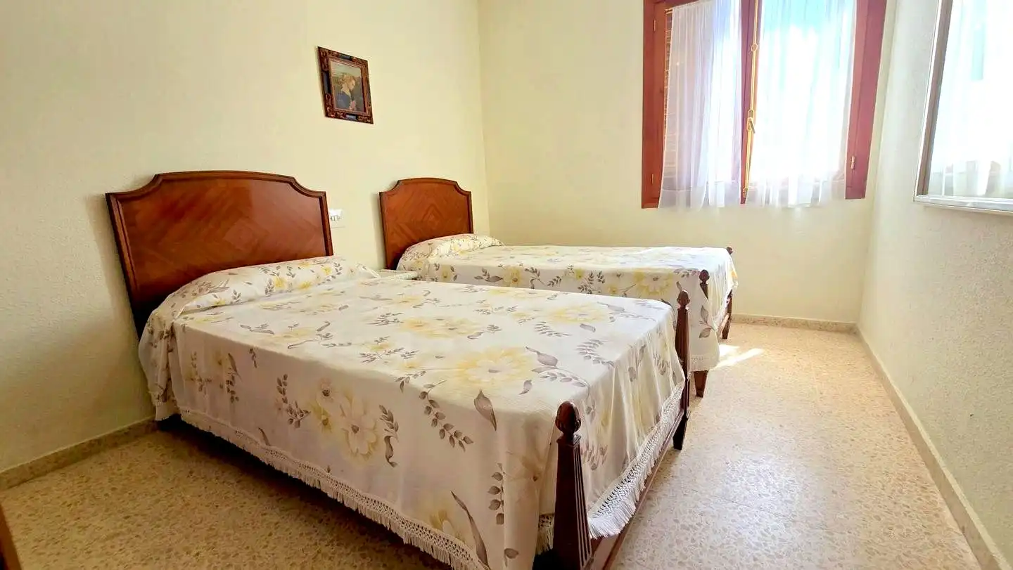 Schlafzimmer von Wohnungen zum Verkauf in Gandia mit Klimaanlage, Terrasse und Möbliert
